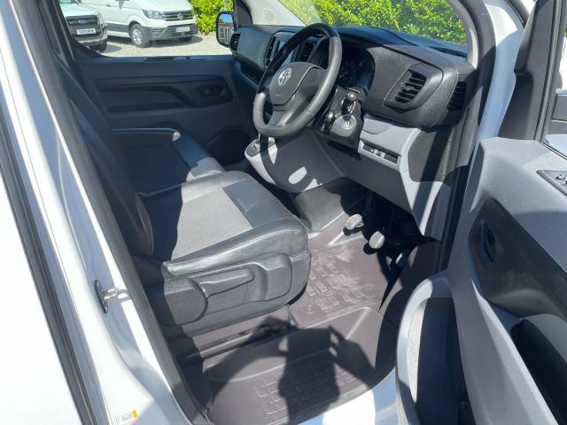 2021 Vauxhall Vivaro 2900 1.5d 100PS Dynamic L2 H1 Van