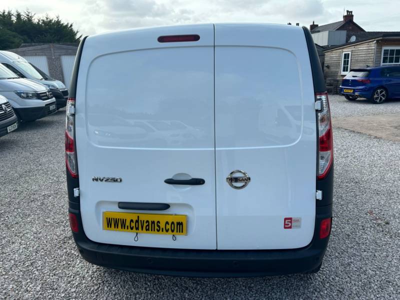 Nissan Nv250 2021 (21)