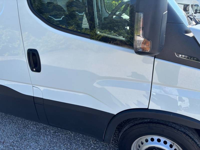 IVECO Daily 2021 (71)