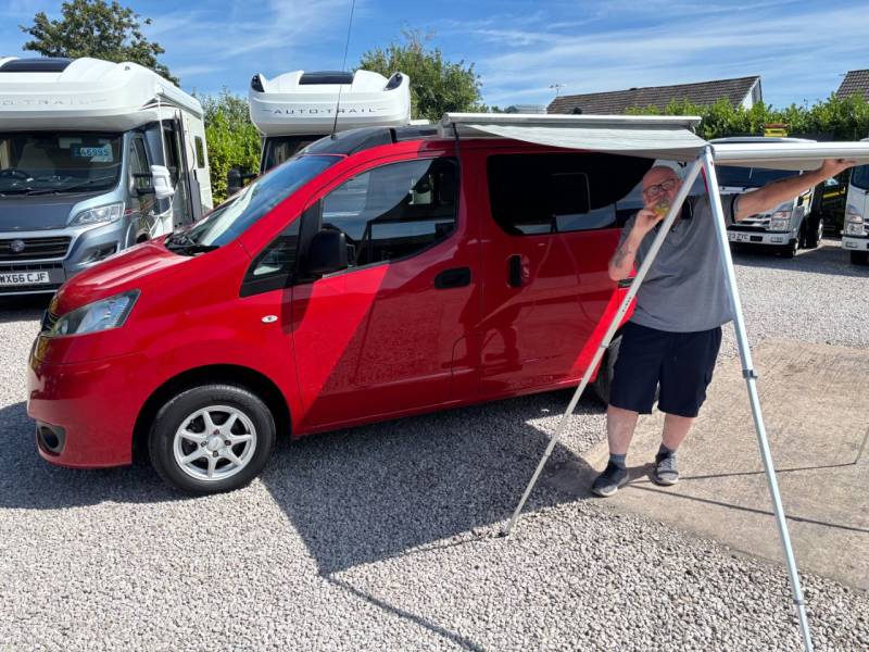 Nissan NV200 2016 (16)