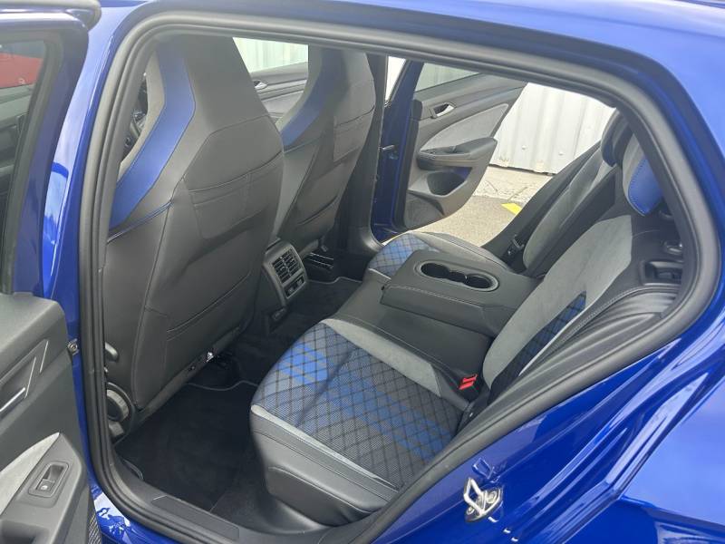 Volkswagen Golf 2021 (21)