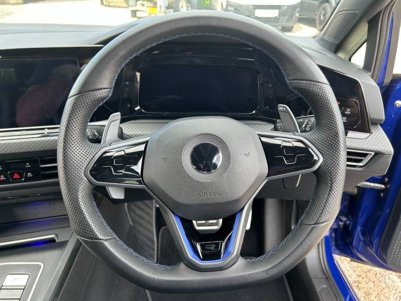 Volkswagen Golf 2021 (21)