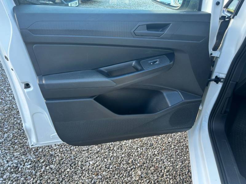 Volkswagen Caddy 2021 (21)