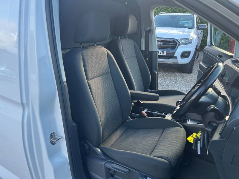 Volkswagen Caddy 2021 (21)