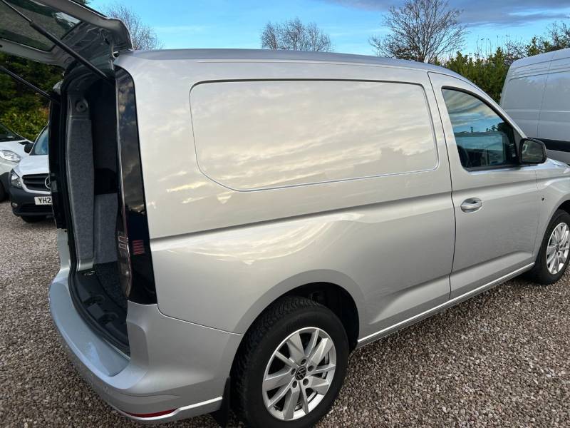 Volkswagen Caddy 2023 (23)