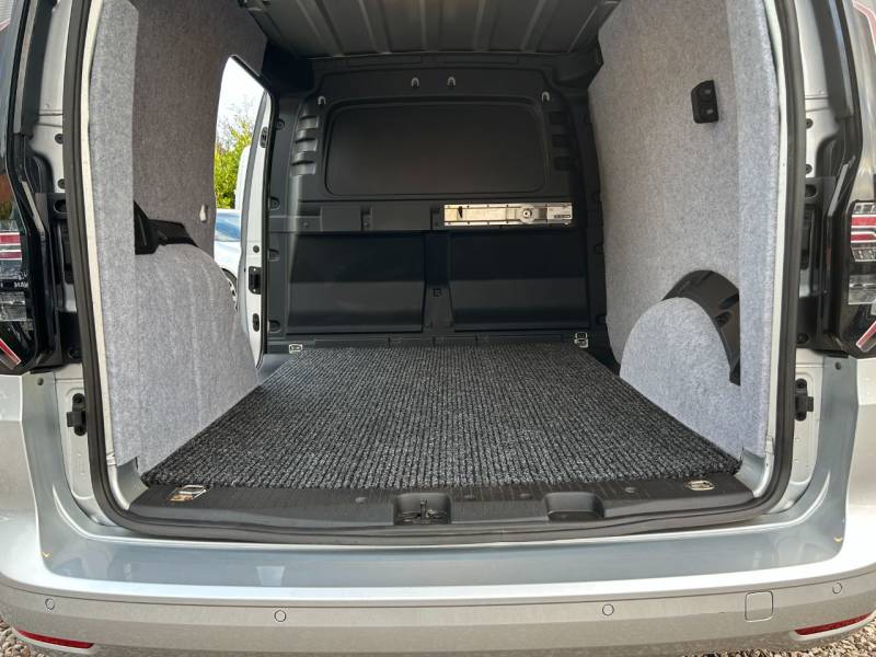 Volkswagen Caddy 2023 (23)