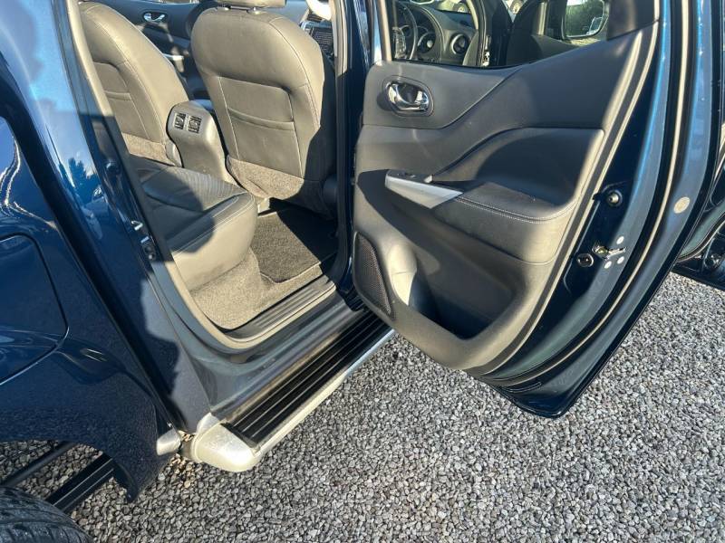 Nissan Navara 2021 (71)