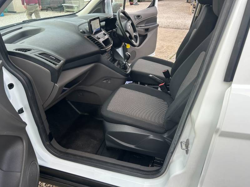 Ford Transit Connect 2021 (71)