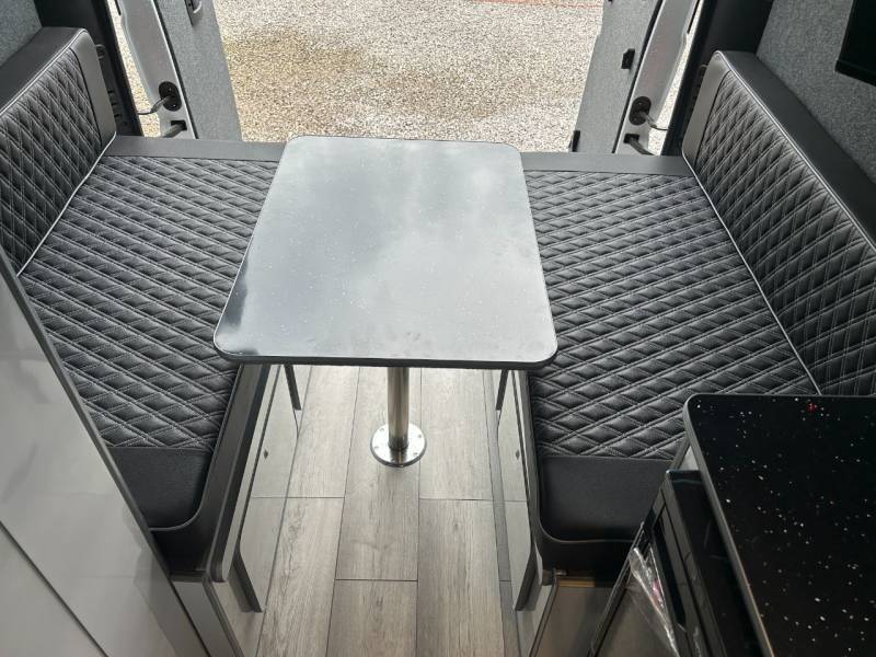 Vauxhall Movano 2023 (23)