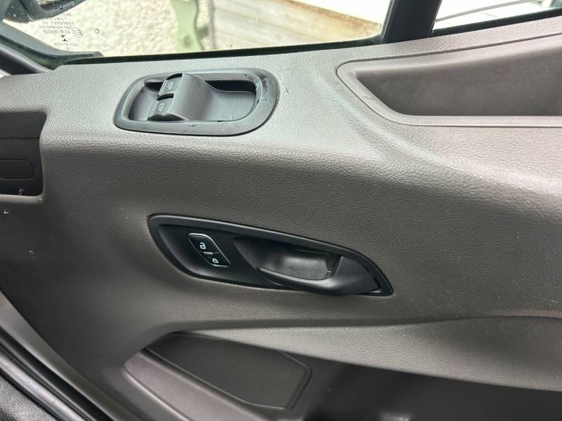 Ford Transit 2020 (20)