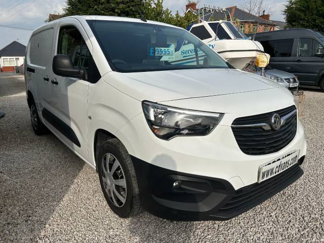 2022 Vauxhall Combo Cargo 1.5 Turbo D 100ps H1 Dynamic Van [6 Speed]
