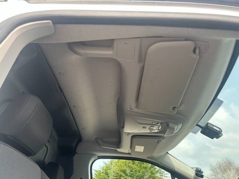 Vauxhall Combo Cargo 2022 (22)