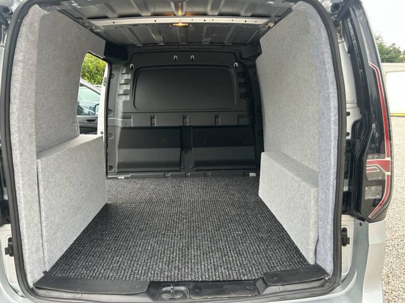 Volkswagen Caddy 2023 (23)