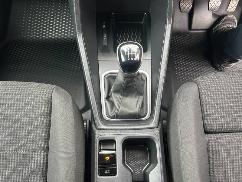 Volkswagen Caddy 2023 (23)