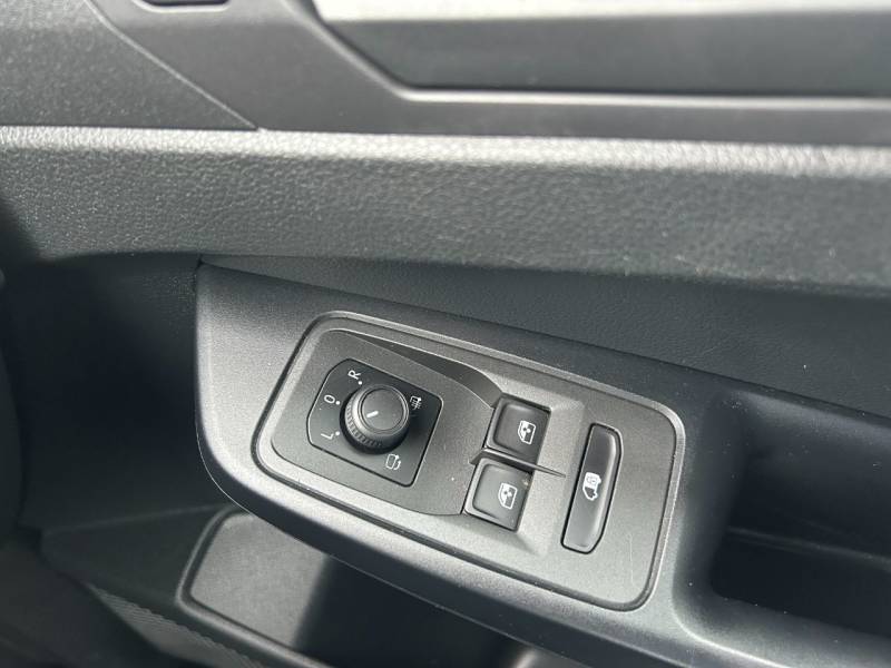 Volkswagen Caddy 2023 (23)