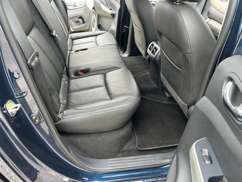 Nissan Navara 2021 (71)