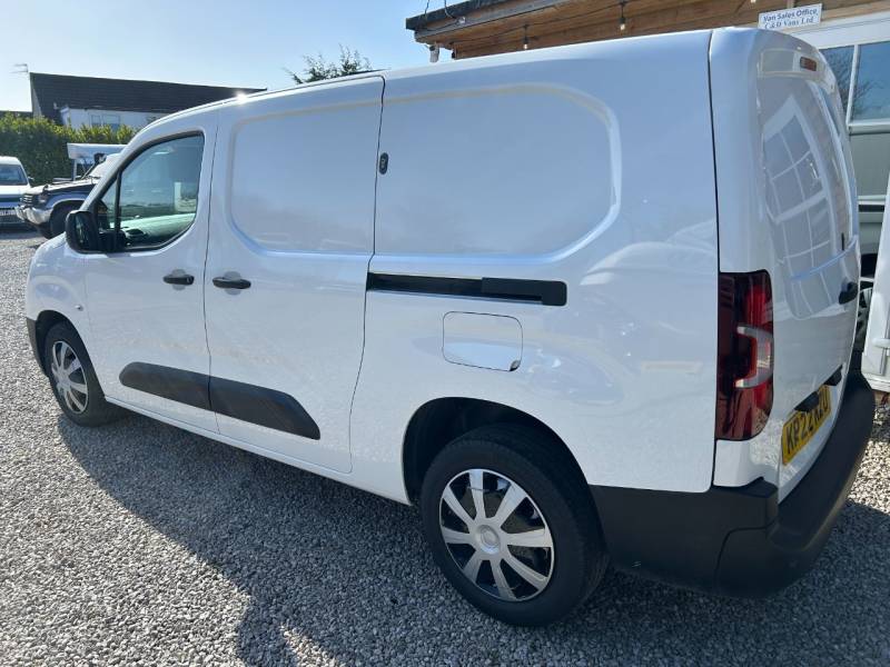 Vauxhall Combo Cargo 2022 (22)