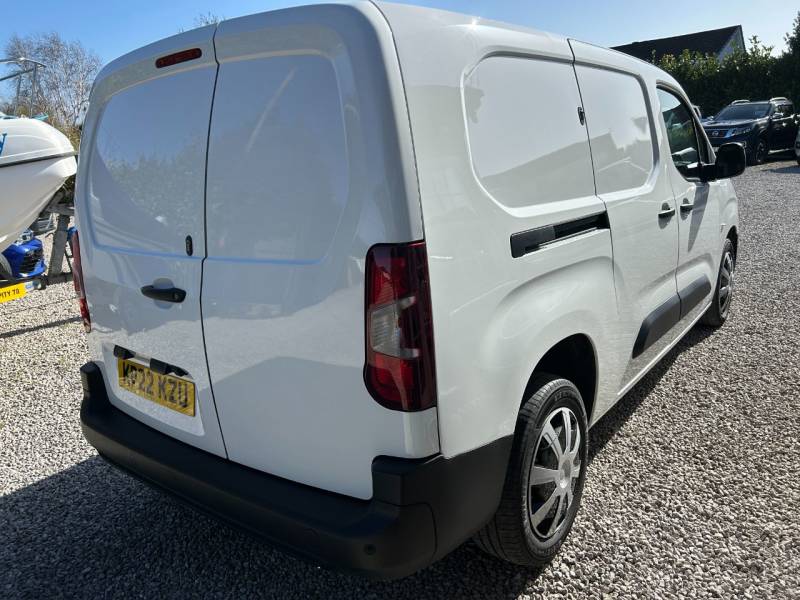 Vauxhall Combo Cargo 2022 (22)