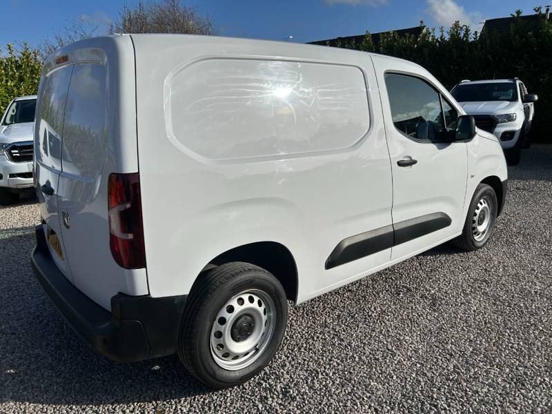 Vauxhall Combo Cargo 2023 (23)