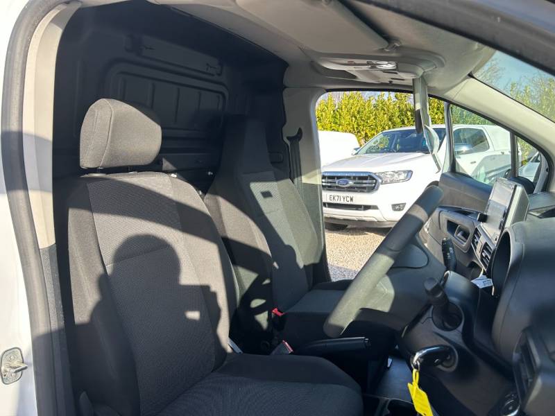 Vauxhall Combo Cargo 2023 (23)