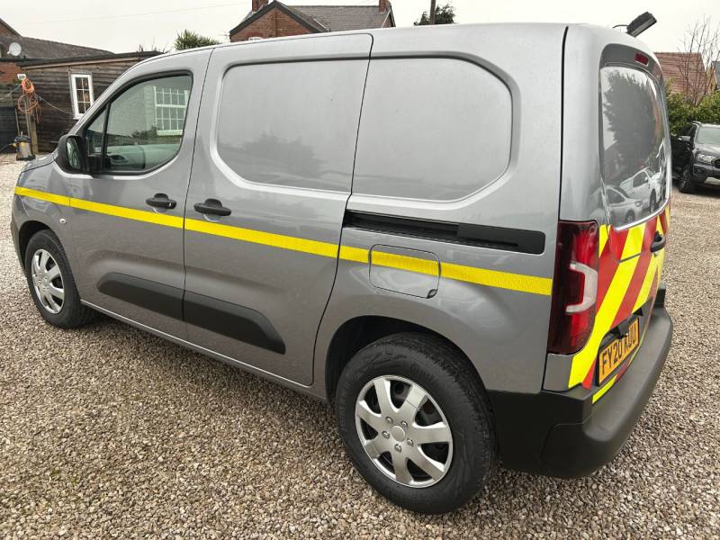 Peugeot Partner 2020 (20)