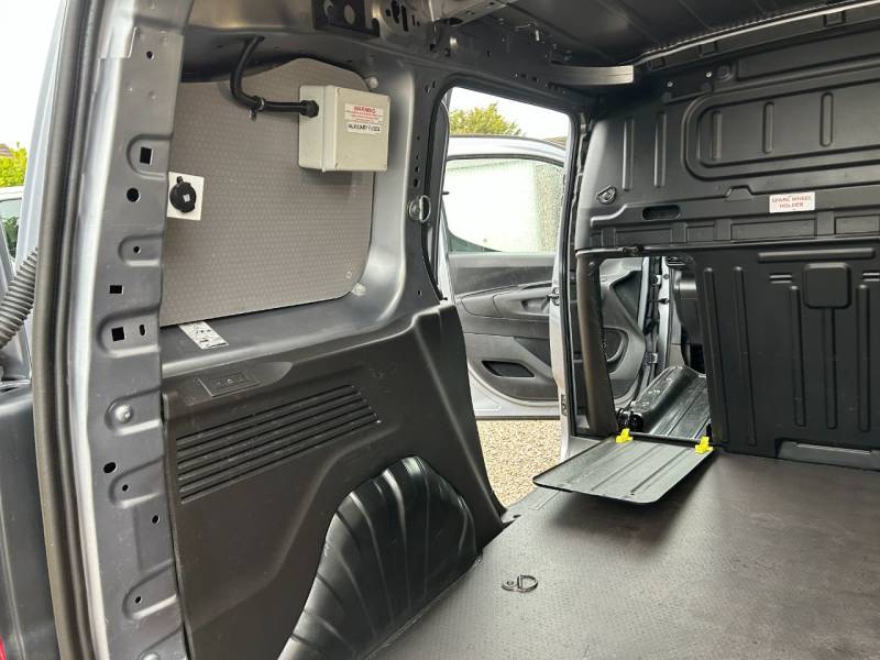 Peugeot Partner 2020 (20)