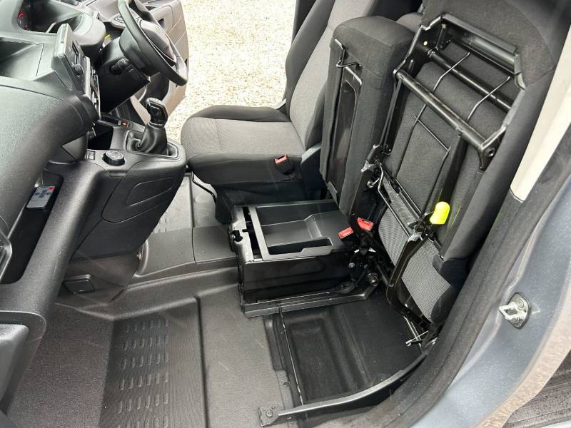 Peugeot Partner 2020 (20)