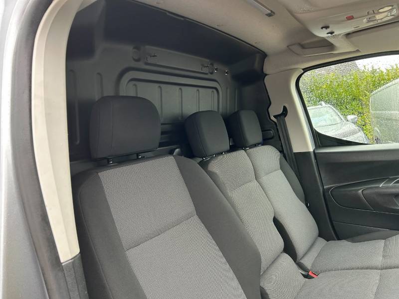 Peugeot Partner 2020 (20)