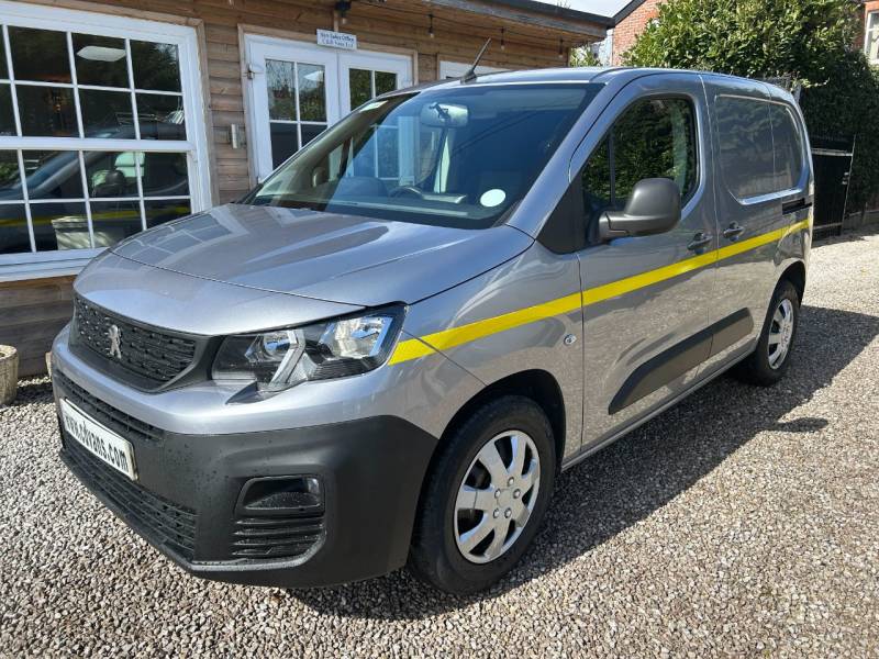 Peugeot Partner 2020 (20)