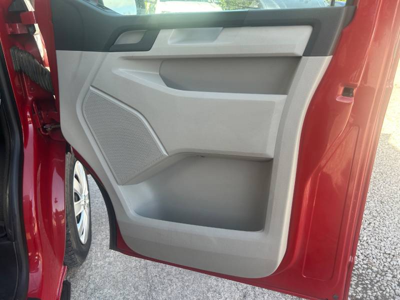 Volkswagen Transporter 2017 (67)