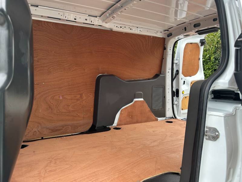 Ford Transit Connect 2019 (19)