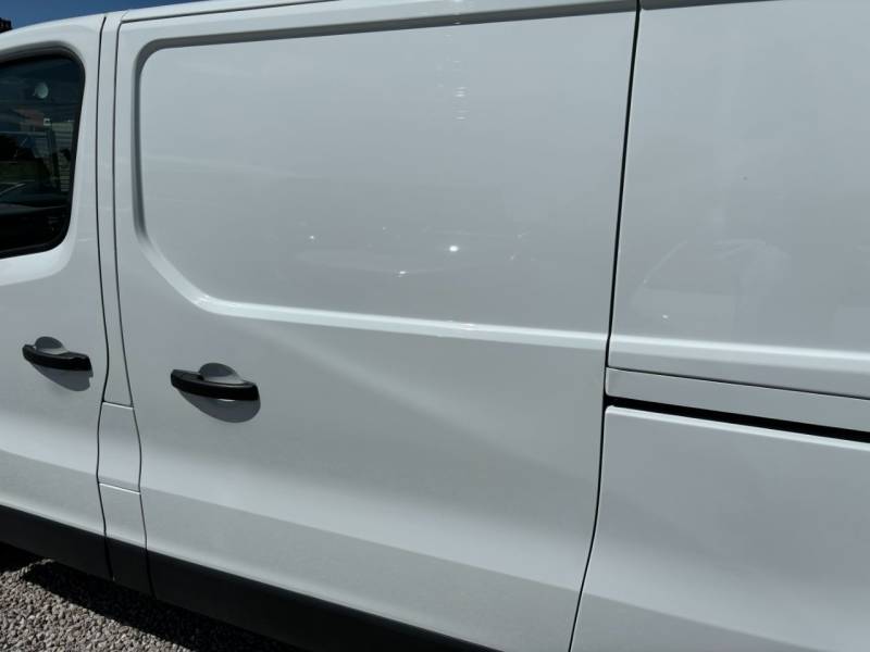 Renault Trafic 2022 (72)