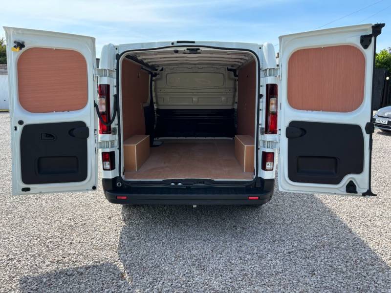 Renault Trafic 2022 (72)