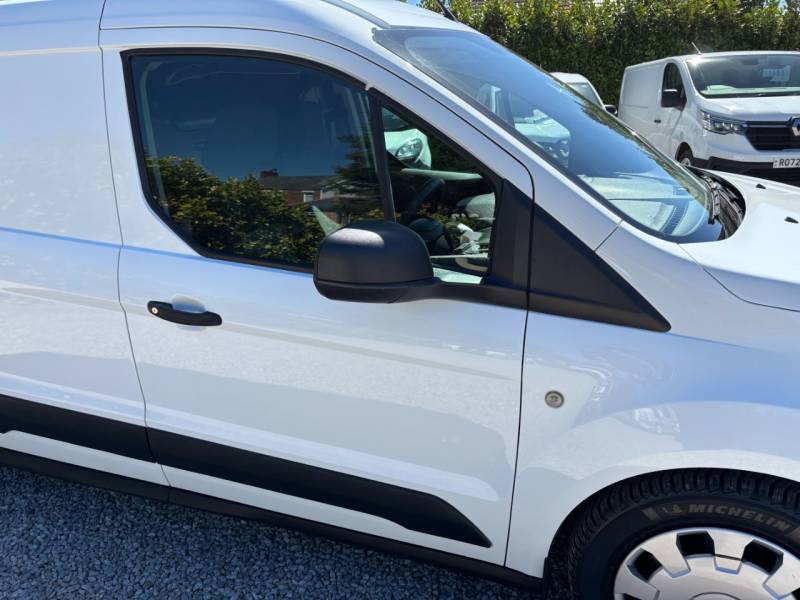 Ford Transit Connect 2019 (19)
