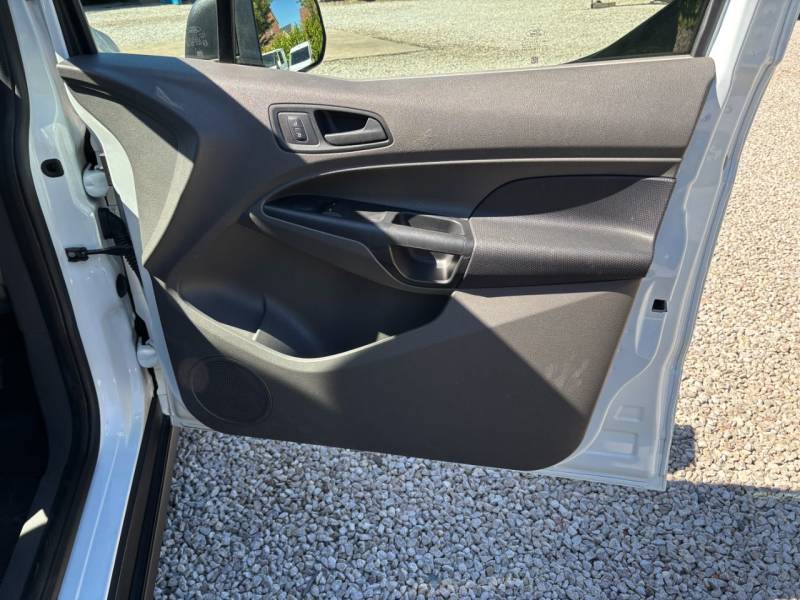 Ford Transit Connect 2019 (19)