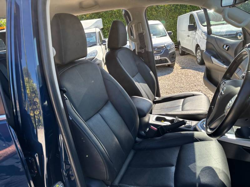 Nissan Navara 2021 (71)