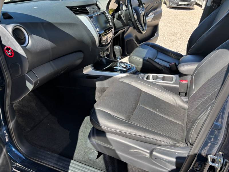 Nissan Navara 2021 (71)