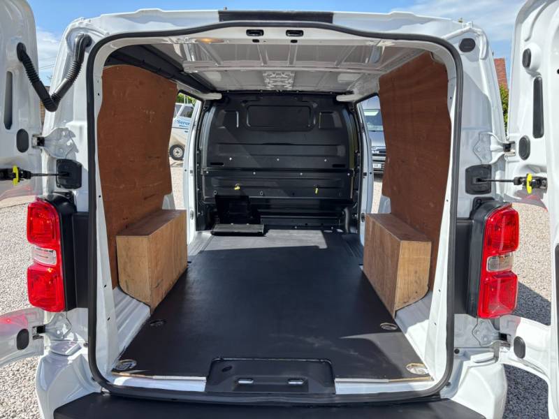 Vauxhall Vivaro 2023 (72)