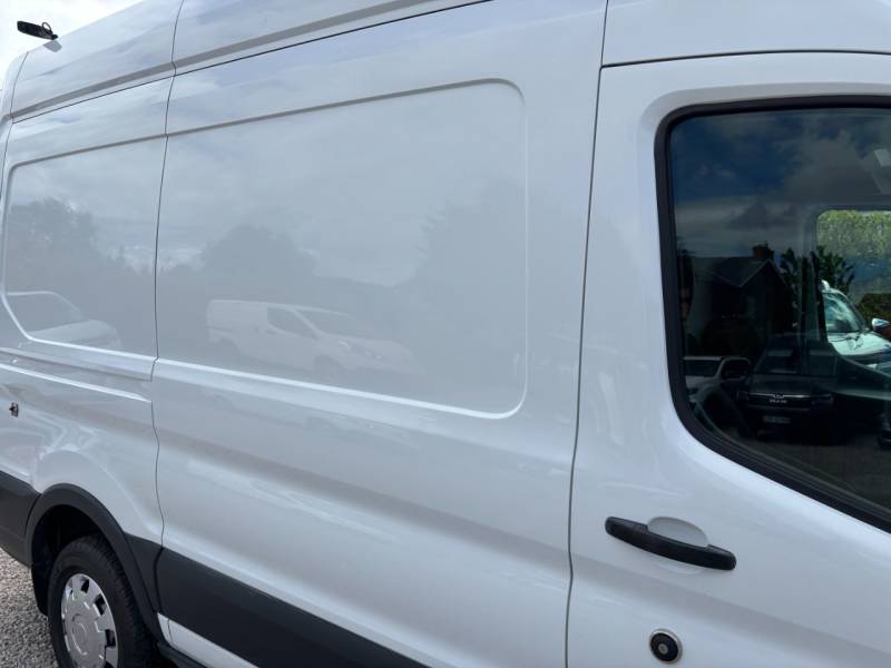Ford Transit 2019 (19)
