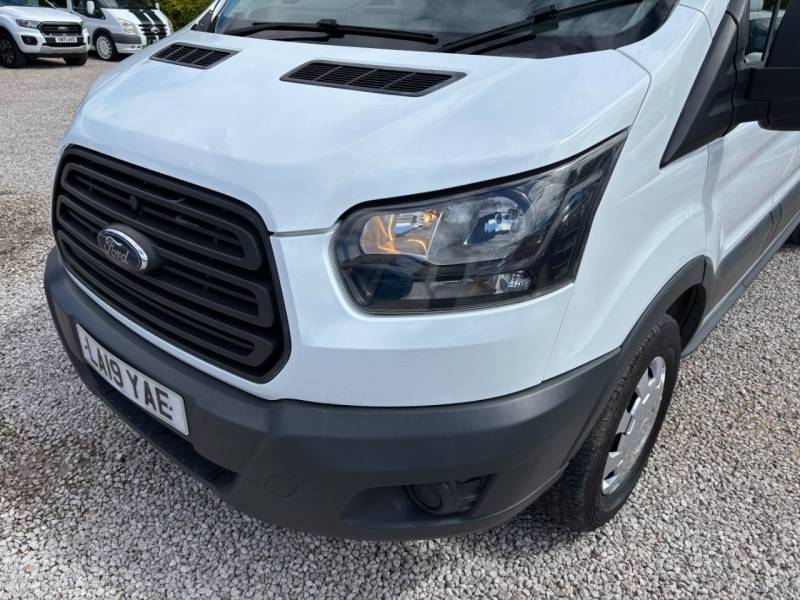 Ford Transit 2019 (19)