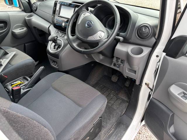 2017 Nissan e-NV200 0.0 Tekna Rapid Van Auto