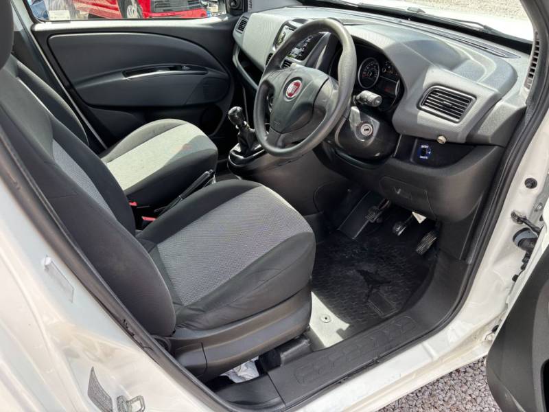 Fiat Doblo 2021 (71)