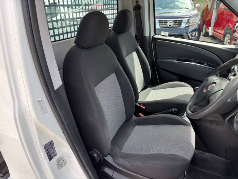 Fiat Doblo 2021 (71)
