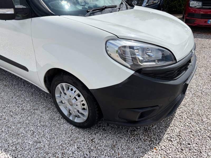 Fiat Doblo 2021 (71)