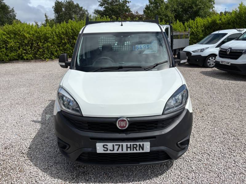 Fiat Doblo 2021 (71)