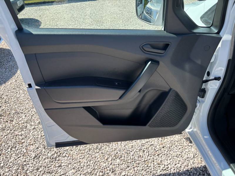 Renault Kangoo 2023 (73)