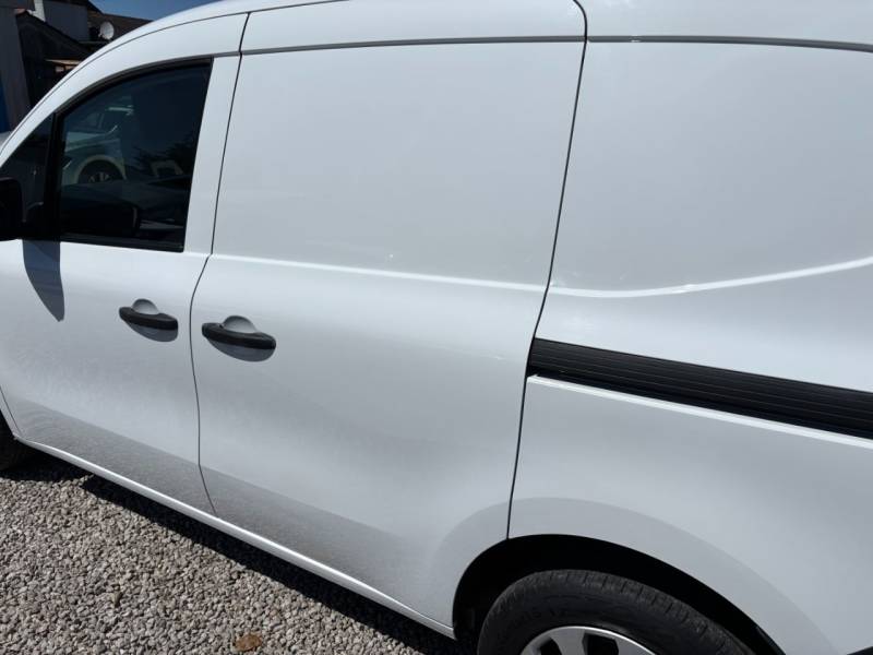 Renault Kangoo 2023 (73)